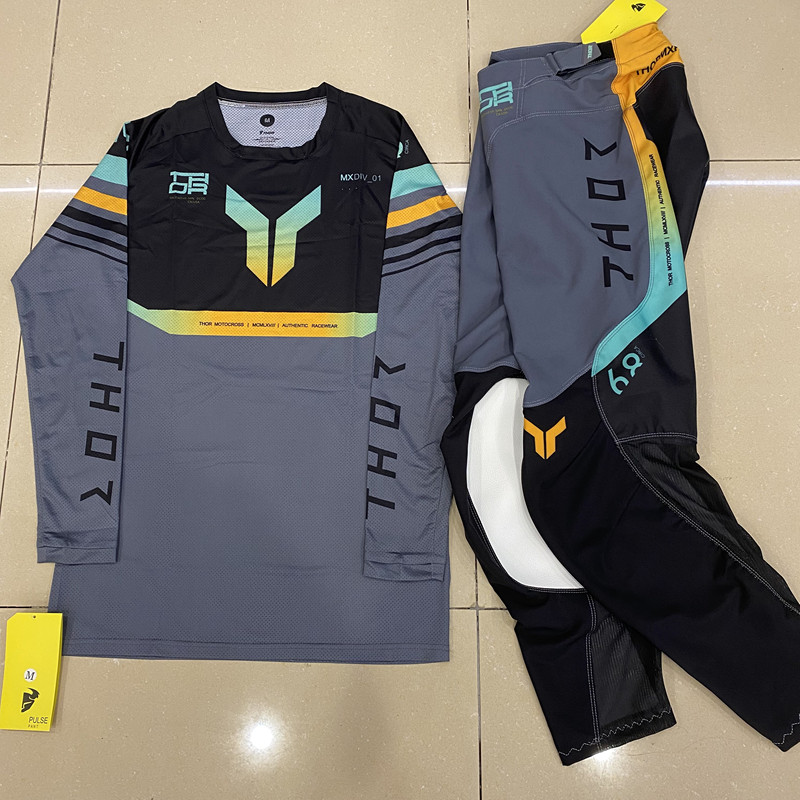 2026 Launchmode Futura Black / - Riding Gear review and price